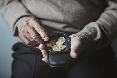 多地储户称在不知情的情况下被开通个人养老金账户,各家银行回应