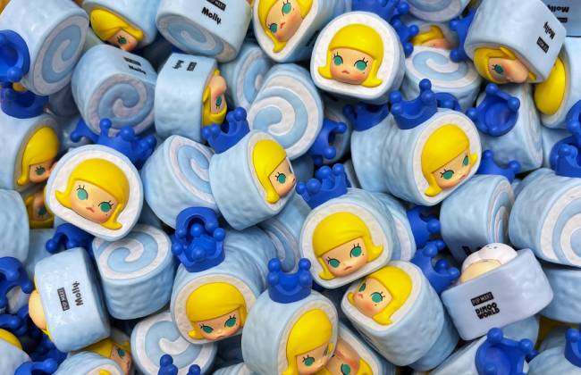 潮玩品牌52TOYS计划2025年赴港上市 争夺IP将成行业焦点